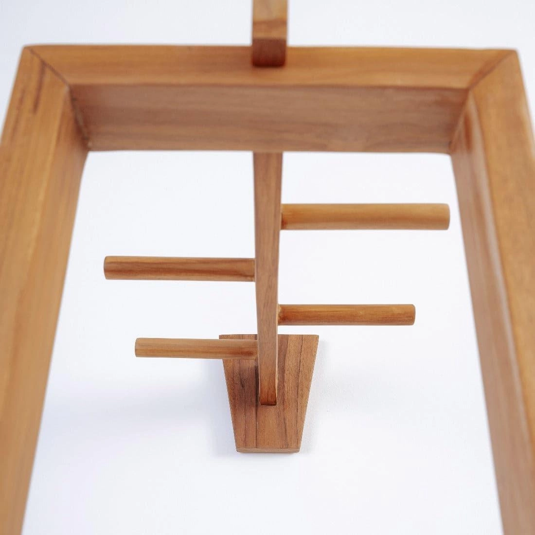 Aiyla Leaning Towel Rack