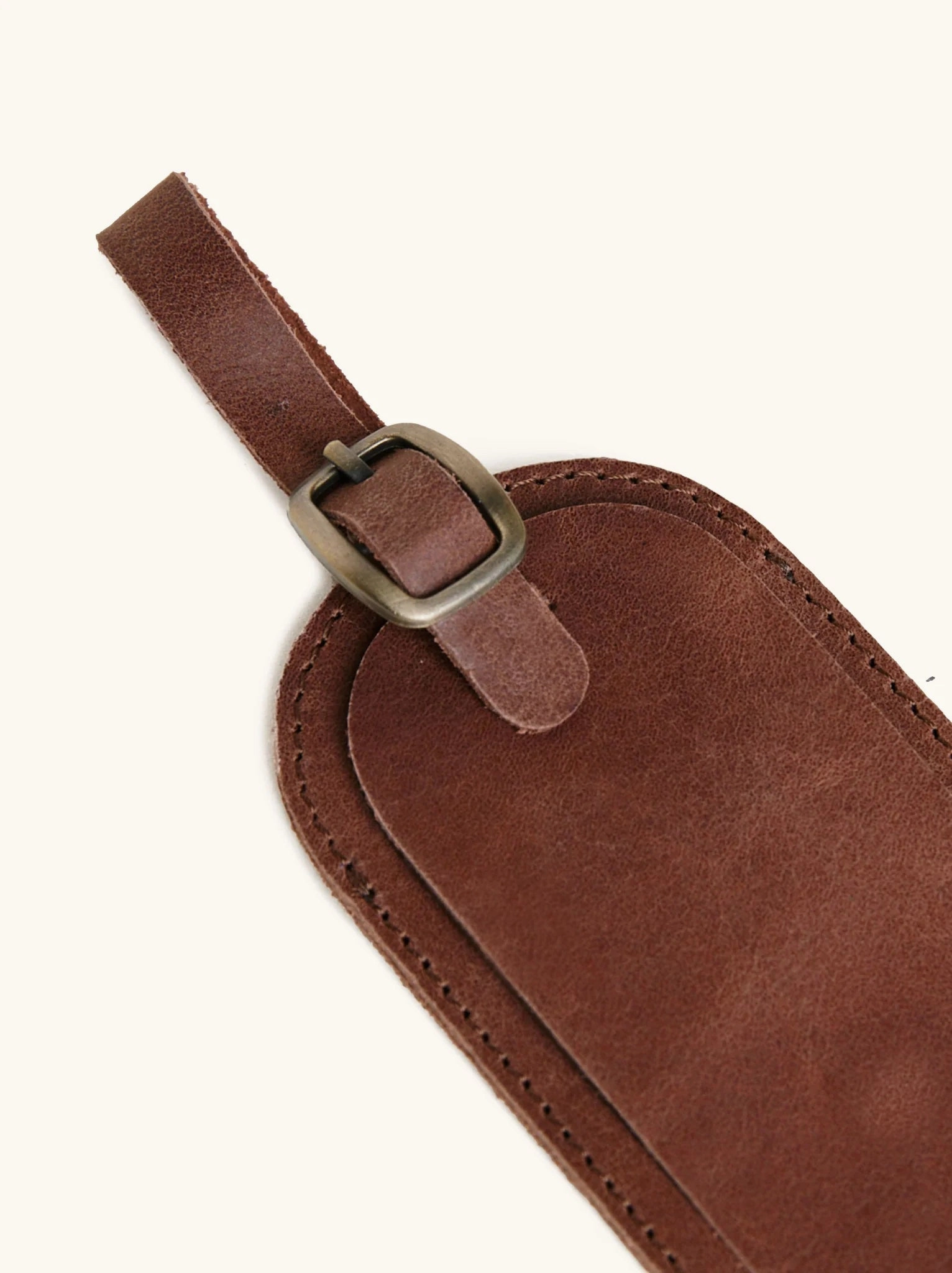 Avery Luggage Tag