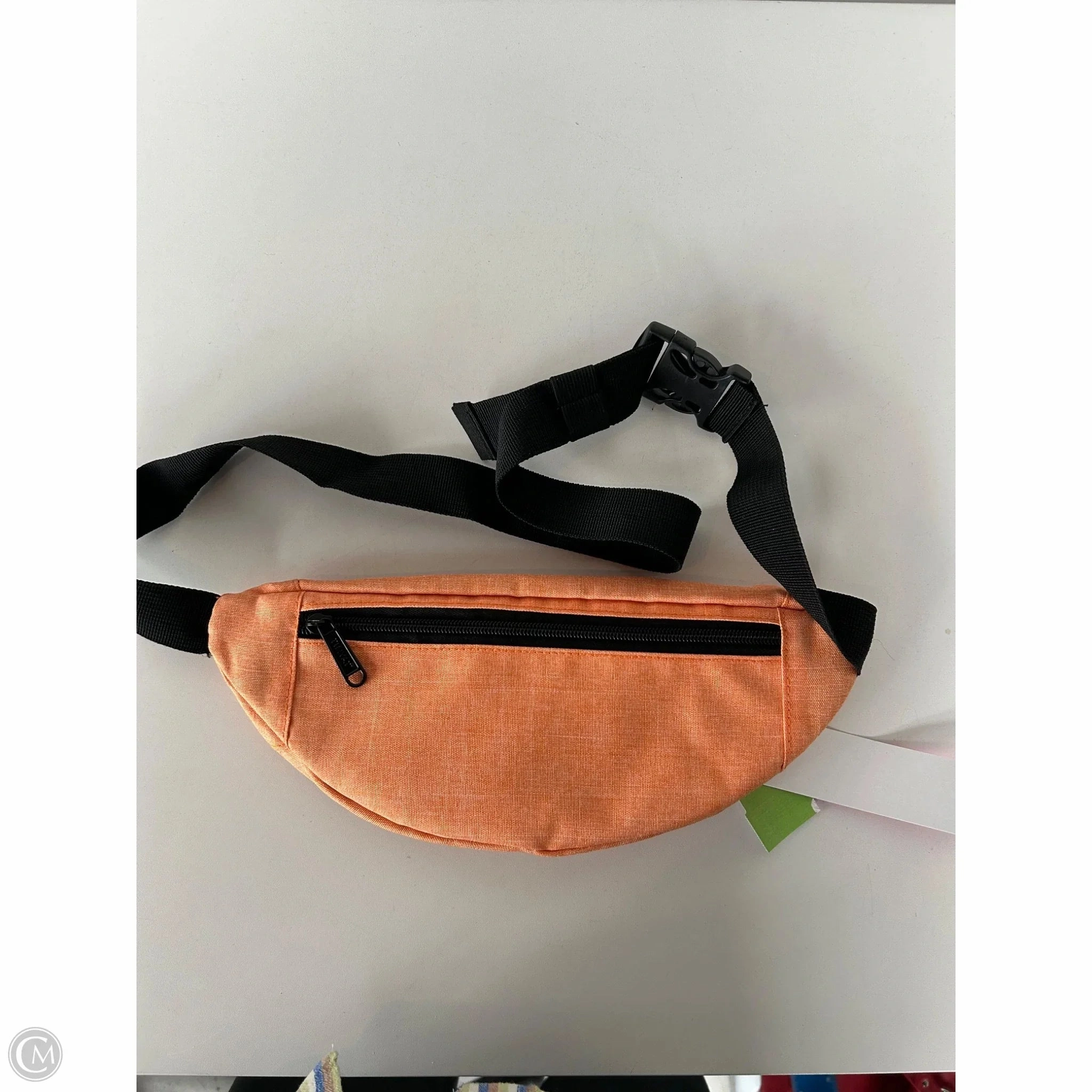 Belt Bag By Clothes Mentor, Size: Medium