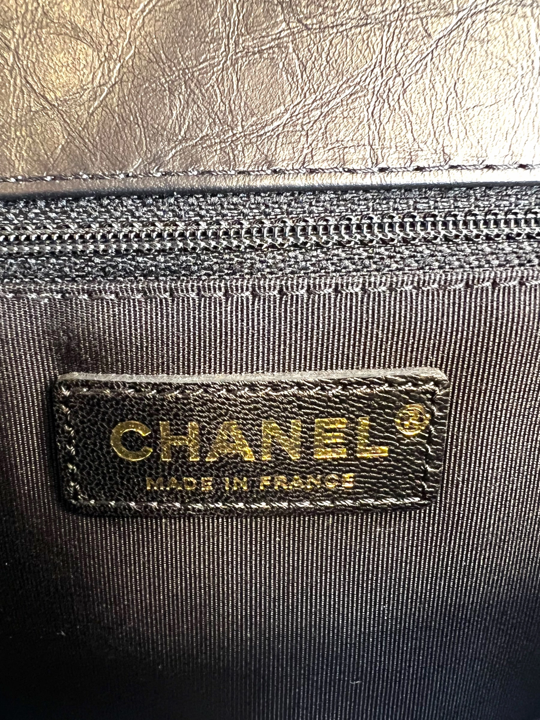 Chanel Black Calfskin Leather CC Chevron Flap  Handbag