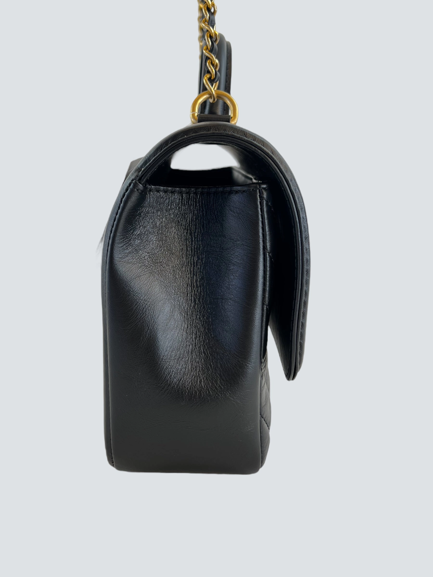 Chanel Black Calfskin Leather CC Chevron Flap  Handbag