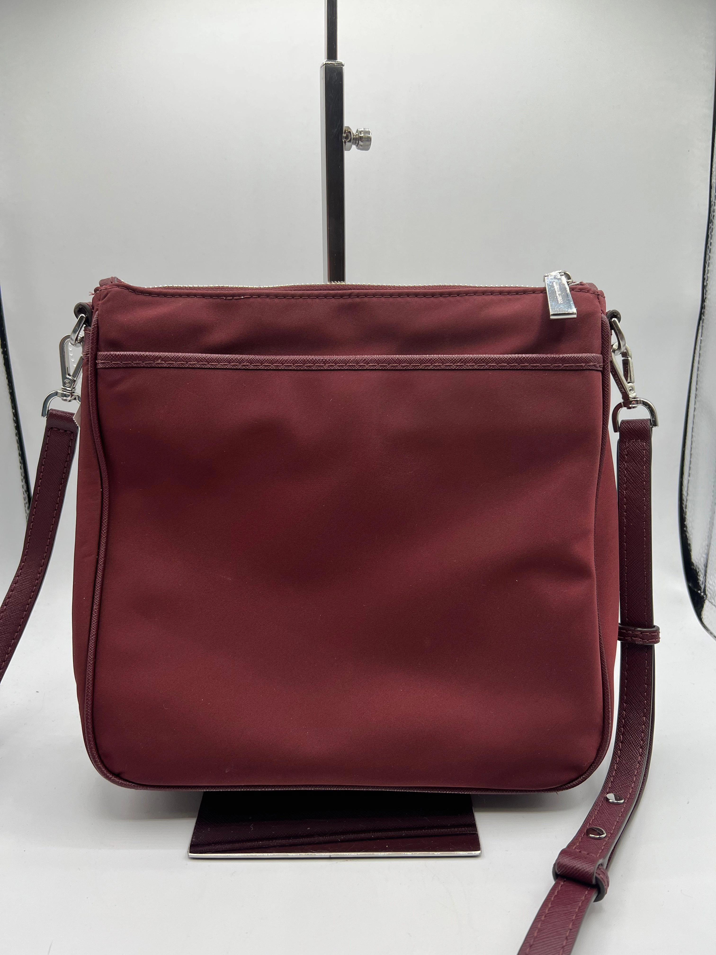 CROSSBODY DESIGNER by MICHAEL KORS In MAROON, Size: MEDIUM