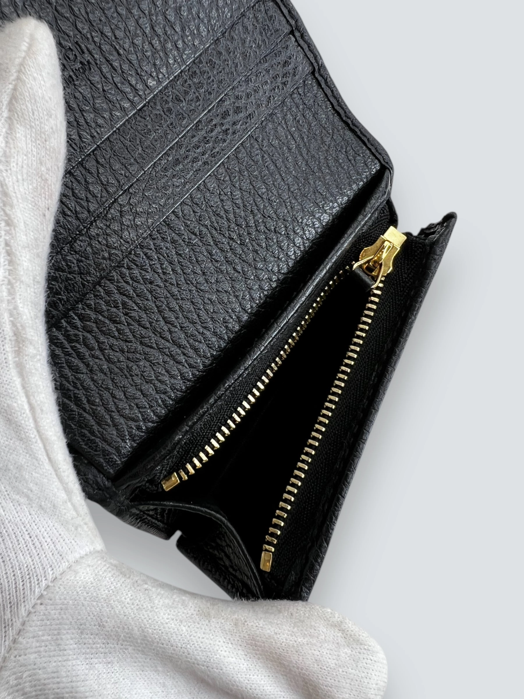 Gucci Black Leather GG Marmont Card Case Wallet
