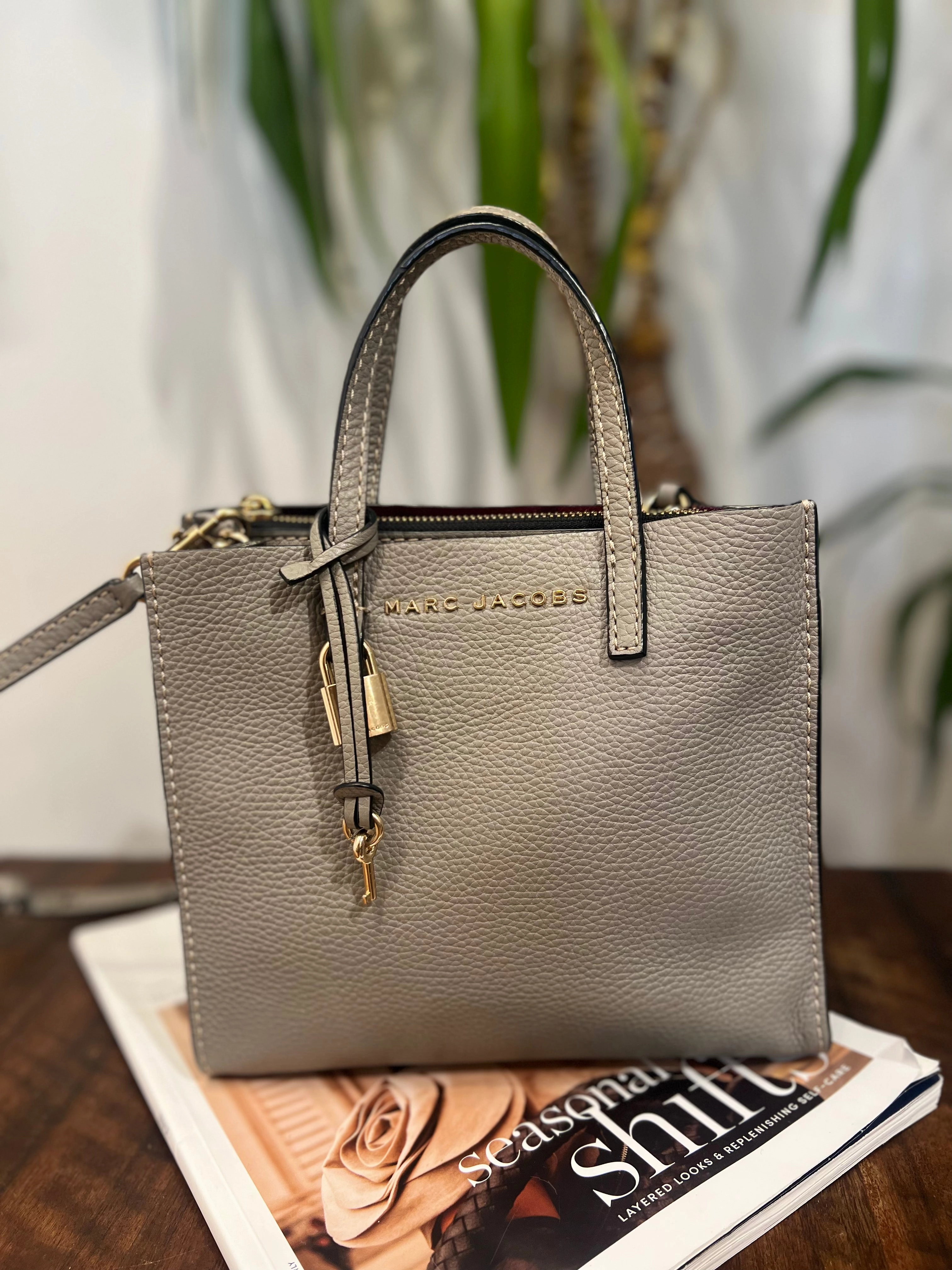 Marc Jacobs Grey Pebbled Leather Mini Grind Crossbody Tote