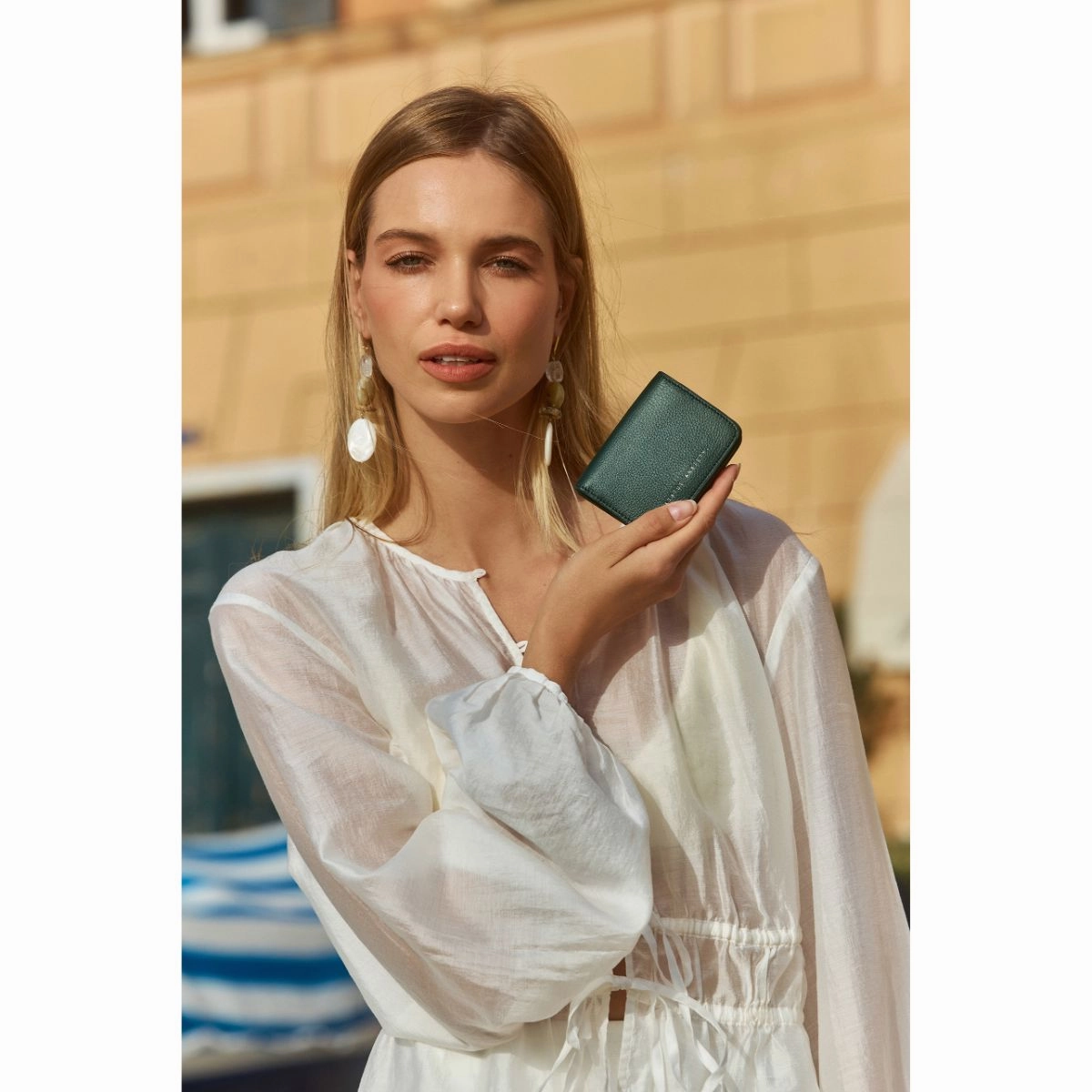 STATUS ANXIETY -  Miles Away Leather Card Holder Wallet