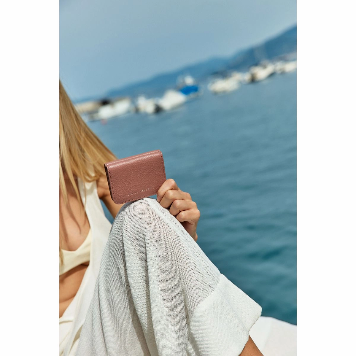 STATUS ANXIETY -  Miles Away Leather Card Holder Wallet