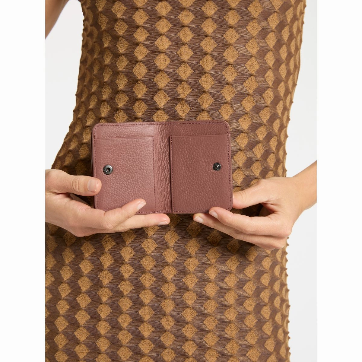 STATUS ANXIETY -  Miles Away Leather Card Holder Wallet